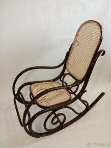 Houpací křeslo Thonet