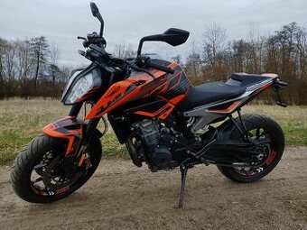 KTM Duke 790