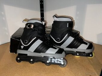 Streetové brusle ROLLERBLADE DT4