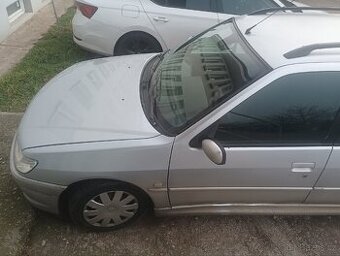 Peugeot 306