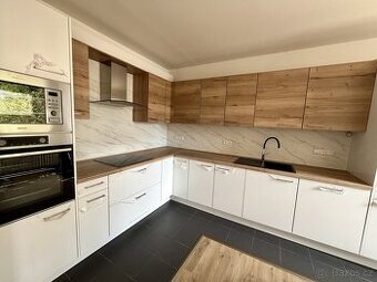 Pronájem bytu 4+1 100m2 Mšeno n.N., Josefa Hory, u přehrady