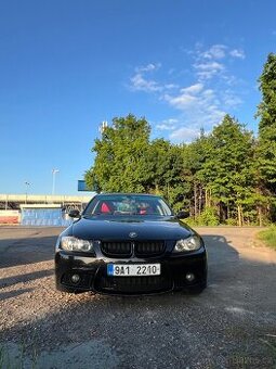 BMW E90 318d na díly