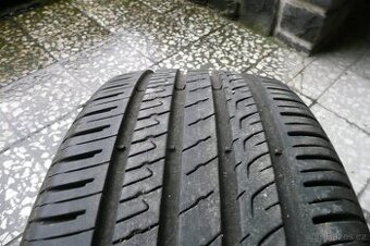 Sada letních pneu Barum 235/45 R18