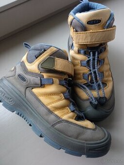 Keen 34 trekové