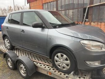 Škoda Fabia 2 2013 1.2 51 KW CGPA LF8L 2G2G blatník, dveře