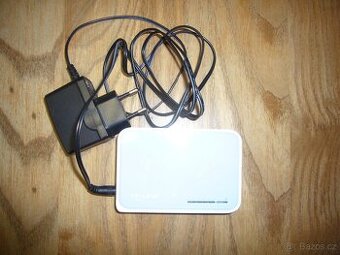 tp-link tl-sf 1005d 5port switch - 1