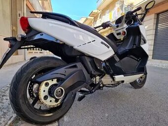 Gilera GP 800. 2010. 41000 km