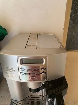 DeLonghi Magnifica automatic cappuccino ESAM3500.S