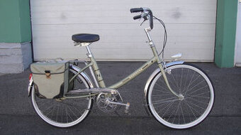 Peugeot 1976, překrásný originál, olivová perleť
