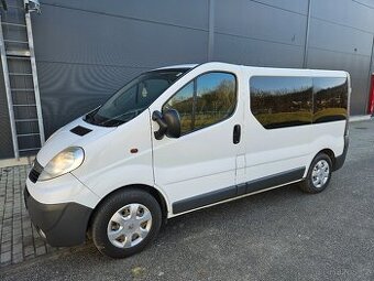 Opel Vivaro 84kw 2012 9 mist