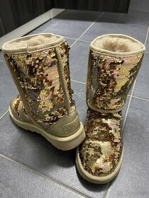 UGG zlaté - limitovaná kolekce