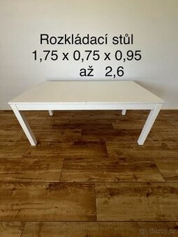 Jídelní stůl rozkládací