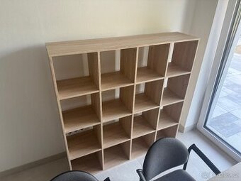 Organizér, knihovna, 4x4, 139x142cm, dub