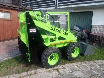 Unc 060 smykový nakladač Locust 750