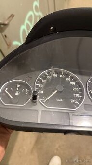BMW e46 330i budíky