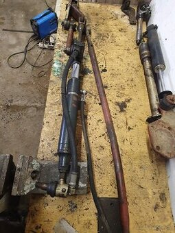 Posilovač řízení zetor