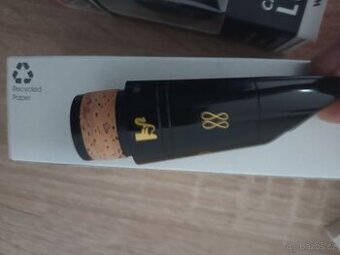 Prodám hubicí na B Klarinet Vandoren 5JB nová