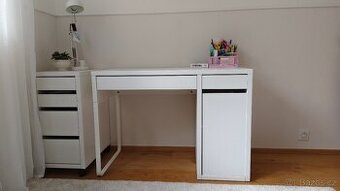 Dětský psycí stůl Ikea
