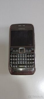 Nokia E71