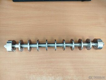 Profilovaný válec na vřetenové sekačky