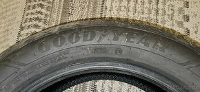 GOOD YEAR EFF.GRIP PERFORMII 215/55 R17-TOP