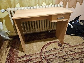 Malý psací stůl s šuplíkem