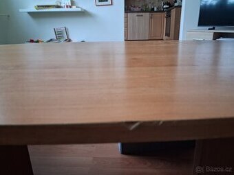 Konferencni stolek - 1