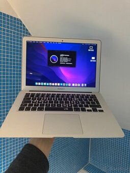 Apple MacBook Air 13” (2017) i5 / 8 GB RAM / 250 GB SSD