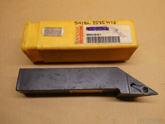 Nůž Sandvik SVJBL a destičky