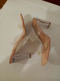 Prodém  sandalky  dámské