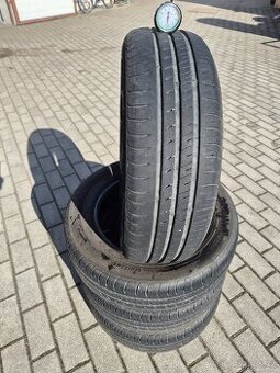 149. Sada letních pneumatik Kumho 175/65/14