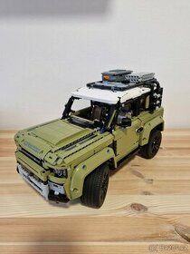 LEGO - Technic 42110 (Land Rover Defender) - 1