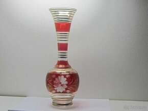 starožitná broušená váza r. cca 1970