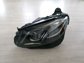 Přední levé Multibeam LED světlo Mercedes-Benz W213