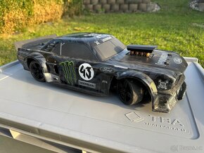 Sbírka RC modelů, vše brushless motory, baterie, boxy..
