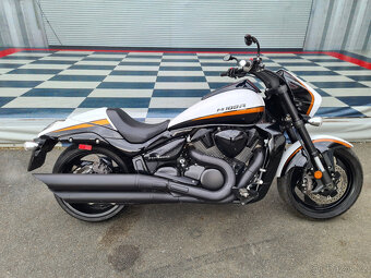 SUZUKI M 1800 INTRUDER