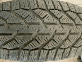 Prodám Zimní pneu 195/60R15 88H - 1