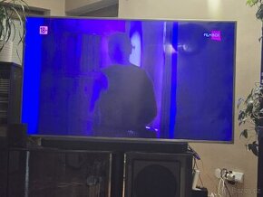 Televize LG 82 UM7600PLB - 1