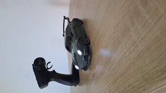Auto na dálkové ovládání - 1