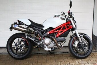 Ducati Monster 796