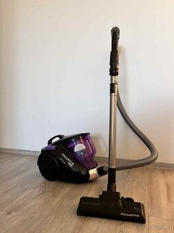 Vysavač Rowenta RO3759EA Compact Power Cyclonic