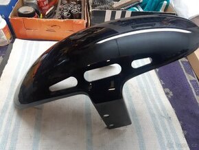 Prodám doplnkový přední blatník Harley davidson breakout