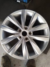 VOLKSWAGEN MULTIVAN KOUPIM ALU KOLA 17, 18