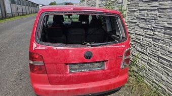 PÁTÉ DVEŘE VW TOURAN BEZ KOROZE