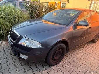 Škoda Octavia 1.6 MPI, benzín, r. 2011, STK 03/2027, zimní i