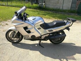 Honda CBR 1000 F dual