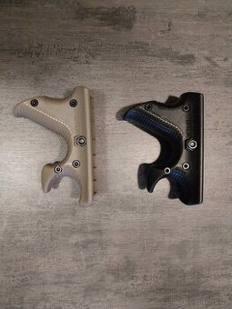 NOVÝ - MCS Nightstrike Diamondback Angled Foregrip (EMF100)