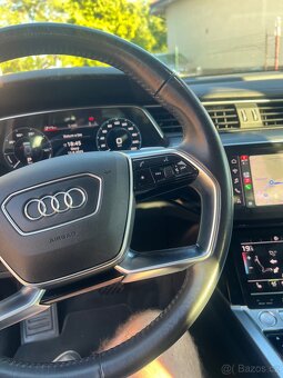 Audi e-tron 50 quattro,Matrix