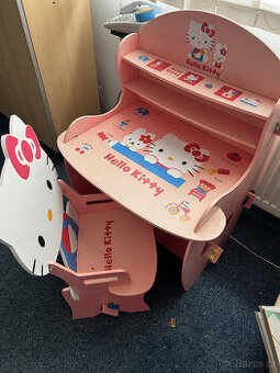 Děstký stolek plus