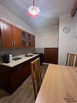 Podnájem bytu 2+1 s prostorným balkónem, nám.Družby, Ostrava